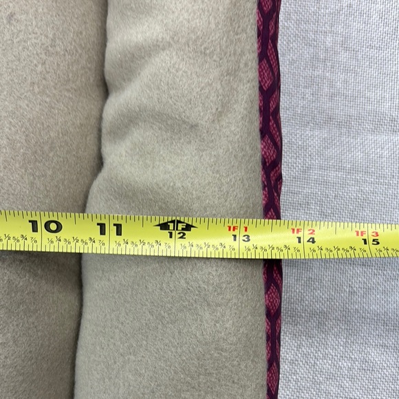 Cozy Tan and Pink Pet Small Bed - Picture 8 of 12